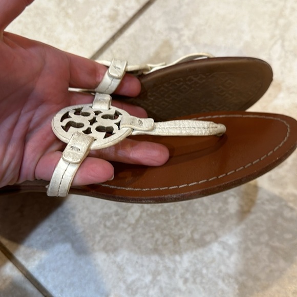 Tory Burch Mini Miller Cream Leather Sandals 9 - Picture 7 of 7